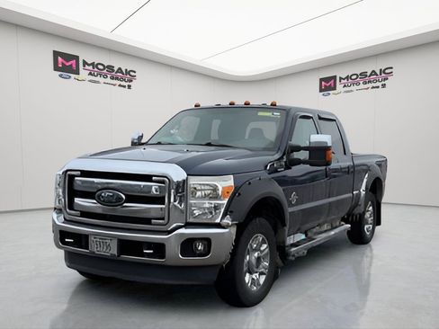 Used 2013 Ford F350 Lariat w/ Chrome Pkg image 3