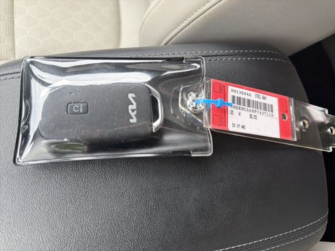 Used 2023 Kia Seltos EX AWD/4WD image 38