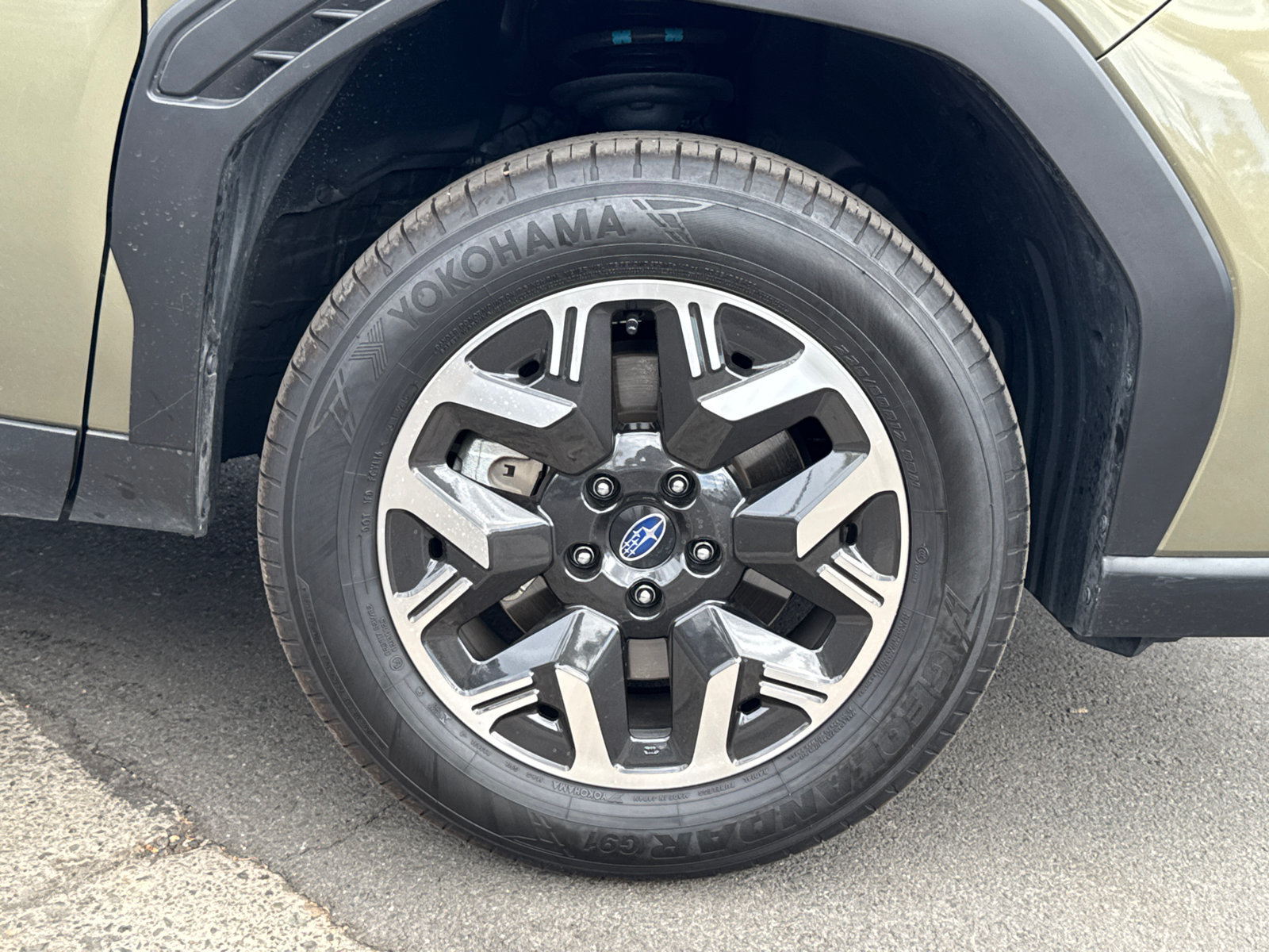 Certified 2025 Subaru Forester Premium AWD/4WD image 4