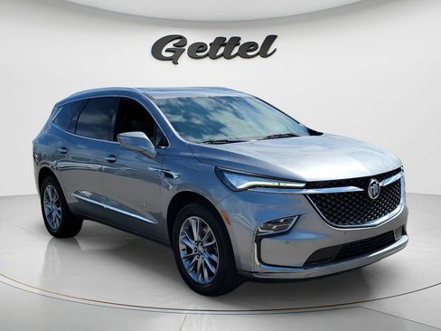 Used 2023 Buick Enclave Avenir w/ Avenir Technology Package FWD image 3