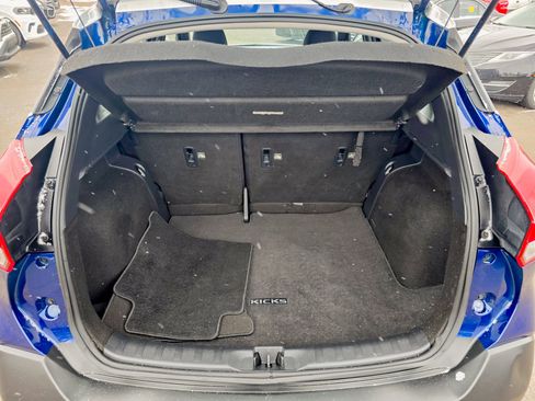 Used 2018 Nissan Kicks SV image 33