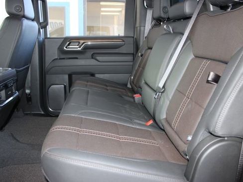 Used 2024 Chevrolet Silverado 3500 High Country w/ High Country Premium Package image 28