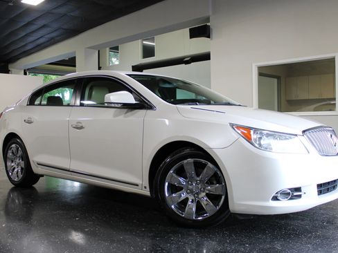 Used 2010 Buick LaCrosse CXL w/ Luxury Package FWD image 29