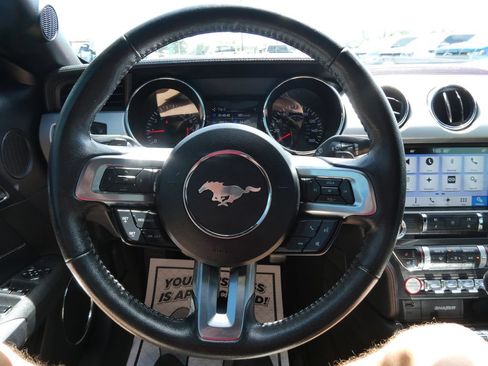 Used 2017 Ford Mustang Premium RWD image 29