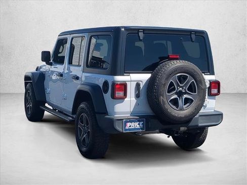 Used 2018 Jeep Wrangler Unlimited Sport S AWD/4WD image 8