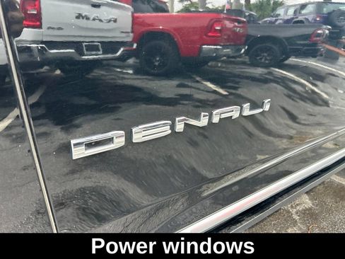 Used 2023 GMC Yukon Denali RWD image 21