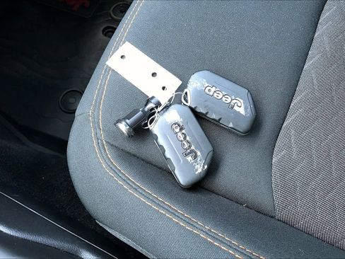 Used 2022 Jeep Gladiator Mojave w/ Trailer Tow Package image 14