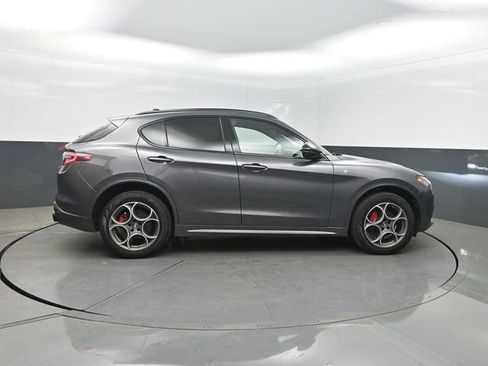 Used 2024 Alfa Romeo Stelvio Ti image 33