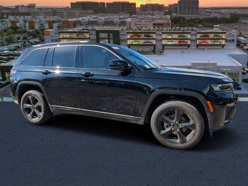 New 2026 Jeep Grand Cherokee Limited w/ Limited Altitude Package image 1