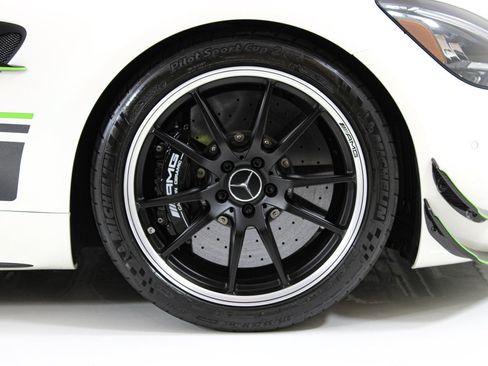 Used 2020 Mercedes-Benz AMG GT R image 19