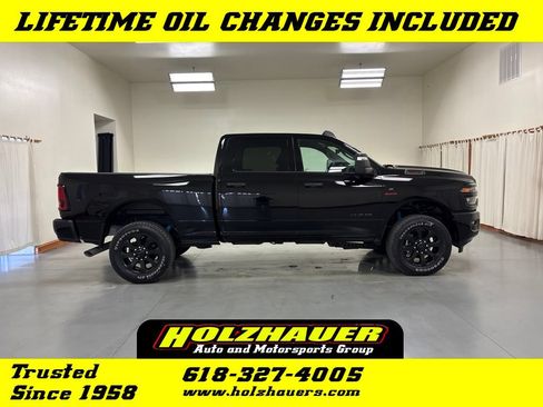 New 2026 RAM 2500 Big Horn AWD/4WD image 1