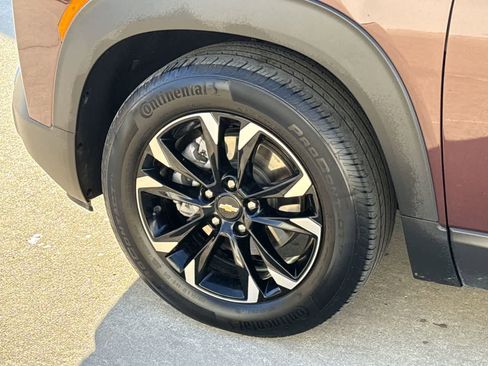 Used 2023 Chevrolet TrailBlazer LT w/ Convenience Package image 12