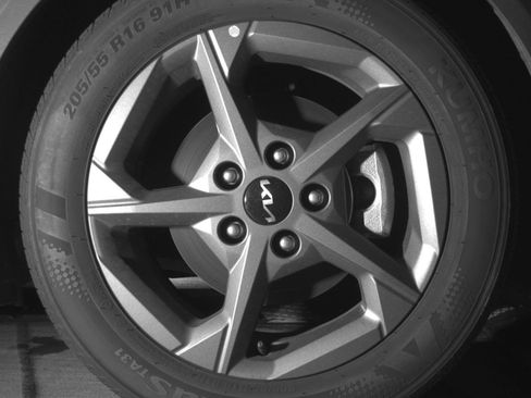 Used 2025 Kia K4 FWD image 16