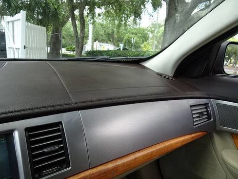 Used 2009 Jaguar XF Luxury image 33