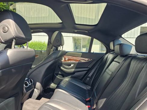 Used 2017 Mercedes-Benz E 300 4MATIC image 12