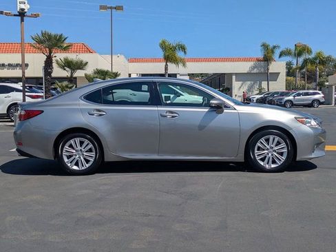 Used 2015 Lexus ES 350 FWD image 4