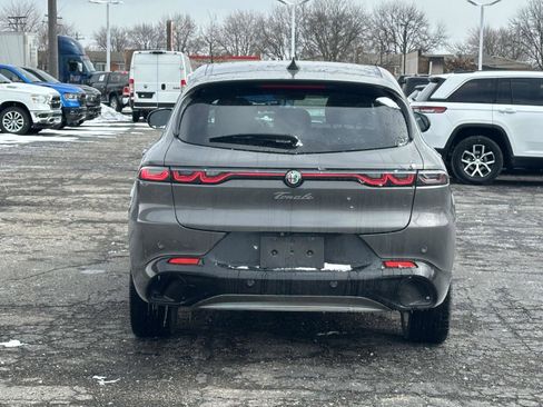 Used 2024 Alfa Romeo Tonale Ti image 5