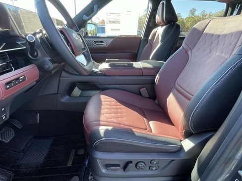 New 2026 INFINITI QX80 Autograph w/ Premium Cargo Package image 15