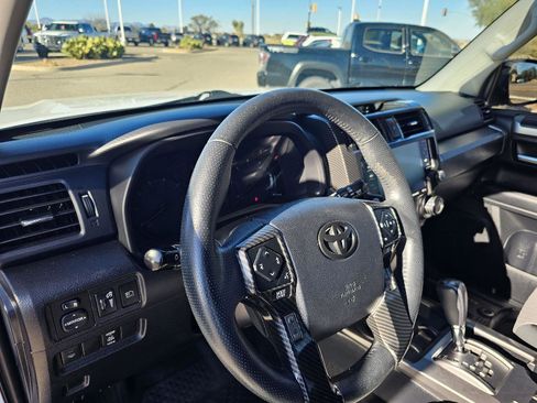 Used 2020 Toyota 4Runner SR5 image 32