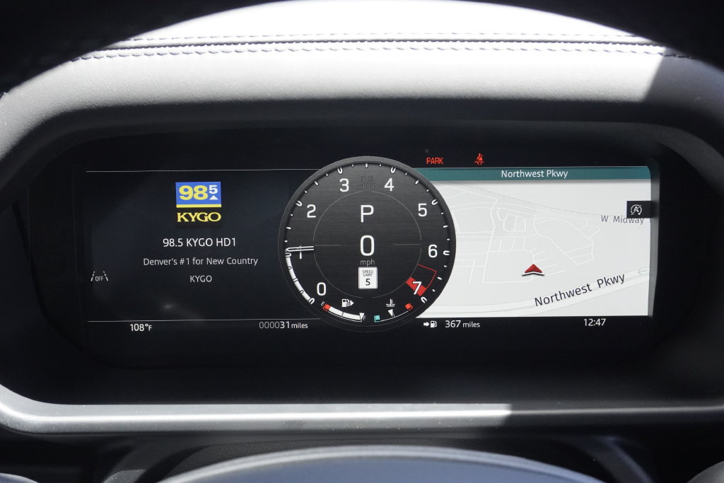New 2026 Land Rover Defender 110 X-Dynamic SE AWD/4WD image 14