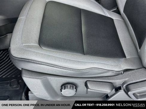 Used 2023 Ford Bronco Black Diamond AWD/4WD image 18