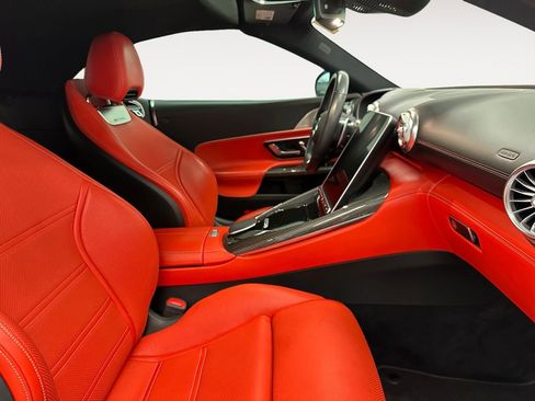 Used 2022 Mercedes-Benz SL 63 AMG 4MATIC w/ AMG Aerodynamic Package image 15