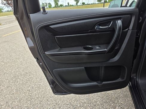 Used 2015 Chevrolet Traverse LT AWD/4WD image 44