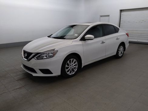 Used 2017 Nissan Sentra SV w/ Style Package FWD image 2