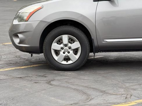 Used 2014 Nissan Rogue S w/ Convenience Package FWD image 8