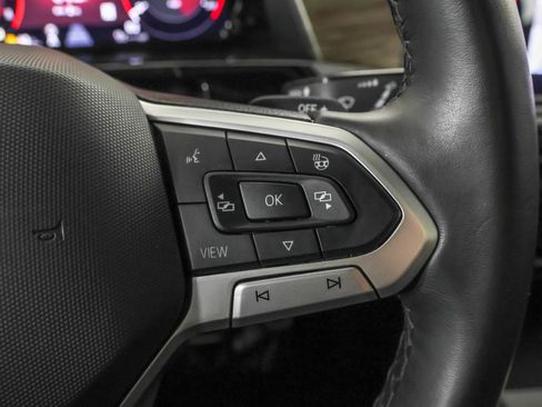 Used 2024 Volkswagen Atlas SEL Premium R-Line image 32