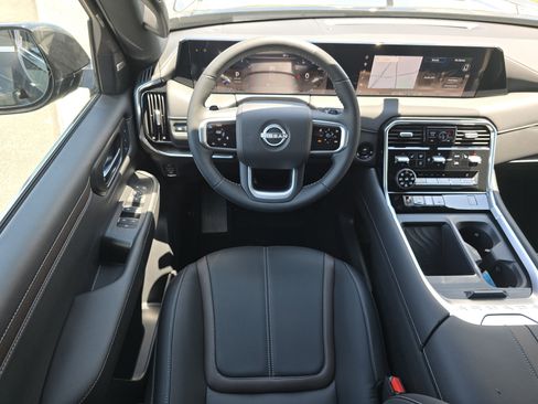 New 2025 Nissan Armada SL w/ Captain's Chari Seat Package image 32