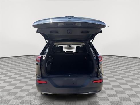 Used 2015 Jeep Cherokee Limited AWD/4WD image 9