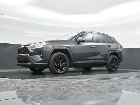 Used 2019 Toyota RAV4 XLE image 34