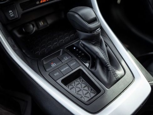 Used 2024 Toyota RAV4 XLE image 20