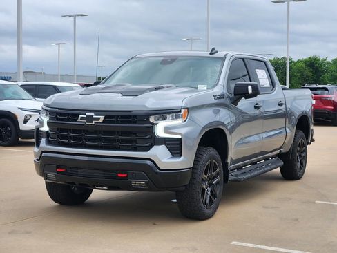 New 2026 Chevrolet Silverado 1500 LT Trail Boss w/ LT Trail Boss Premium Package AWD/4WD image 2