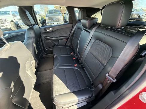 New 2026 Ford Escape SE FWD image 25