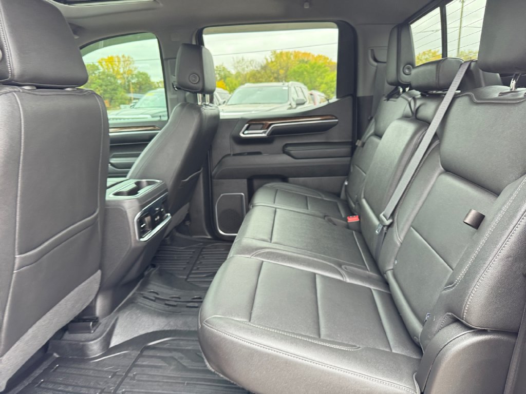 Used 2022 GMC Sierra 1500 Elevation w/ Elevation Premium Package AWD/4WD image 36