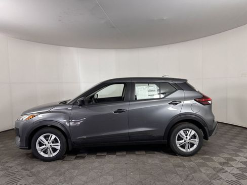 New 2025 Nissan Kicks Play S image 11