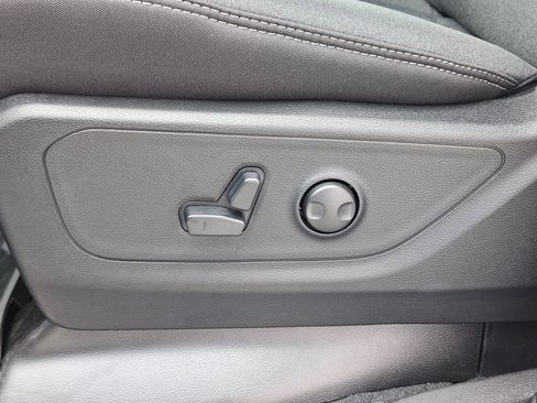 New 2026 RAM 1500 Big Horn AWD/4WD image 18