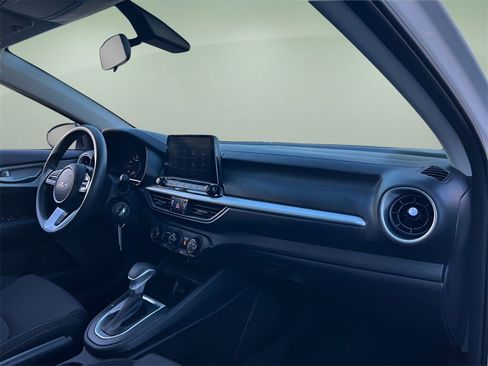 Used 2024 Kia Forte LXS image 19