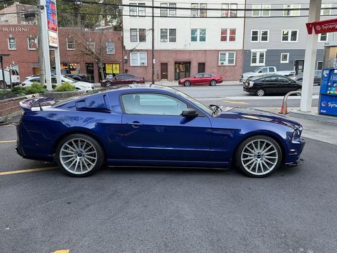 Used 2014 Ford Mustang Coupe image 4