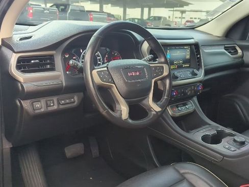 Used 2021 GMC Acadia Denali w/ Denali Technology Package image 4