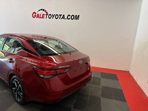 Used 2024 Nissan Sentra SV FWD image 10