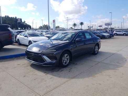 New 2026 Hyundai Sonata SE image 3