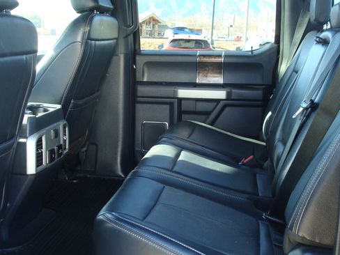 Used 2022 Ford F250 Lariat w/ Chrome Package image 7