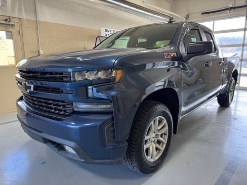 Used 2019 Chevrolet Silverado 1500 RST image 2