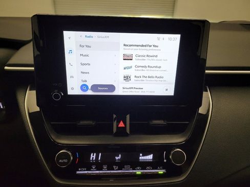 Used 2025 Toyota Corolla LE image 25