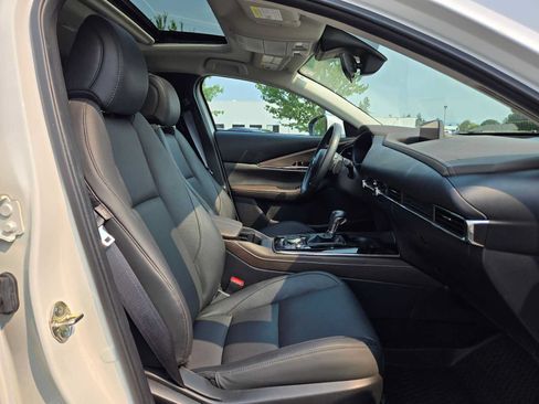 Used 2023 MAZDA CX-30 AWD 2.5 S w/ Premium Package image 11