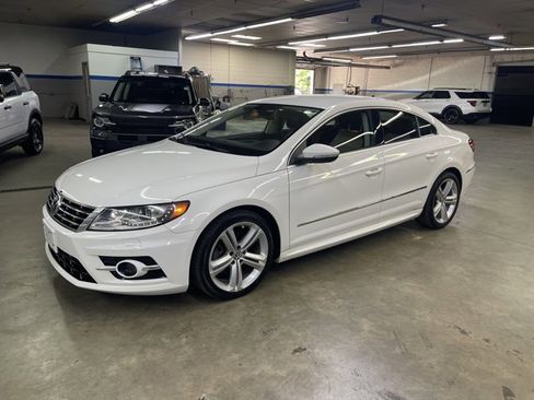 Used 2014 Volkswagen CC Sport FWD image 3