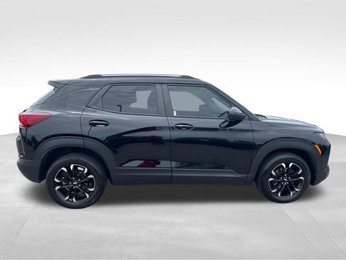 Used 2023 Chevrolet TrailBlazer LT w/ Convenience Package FWD image 6